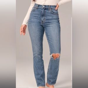 Abercrombie & Fitch Ultra High Rise 90s Slim Straight Jean 31 / 12 Short